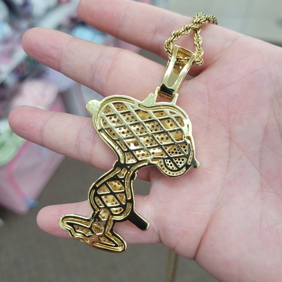 Brand New Snoopy Gold Stainless Steel Rhinestone Necklace - Picture 5 of 10